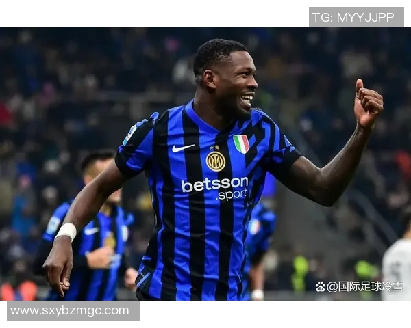 足球传奇图拉姆：从天赋少年到世界顶级后卫的辉煌之路