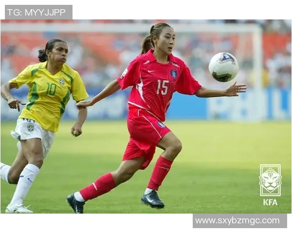 足球巨星日常分享：从训练场到生活点滴，揭秘他们的私人时光